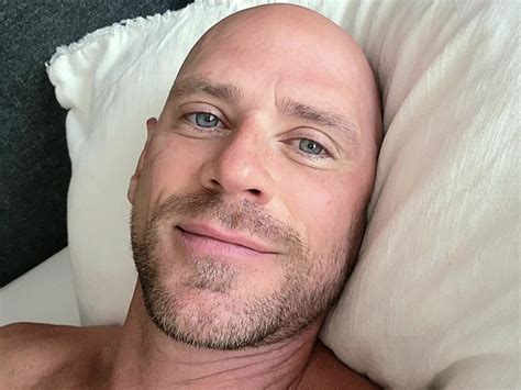 nicole aniston johnny sins|Nicole Aniston, Johnny Sins Lined Up And Laid Out / 14.5.2018.